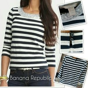 🍌BANANA REPUBLIC XS SEQUIN NECK TRUE NAVY